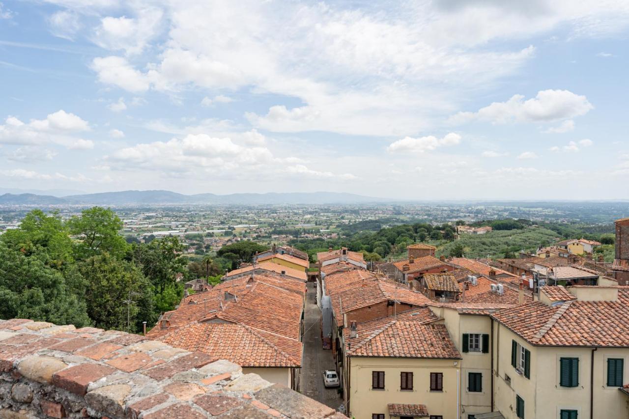 La Casina Di Elisa Vila Montecarlo Exterior foto